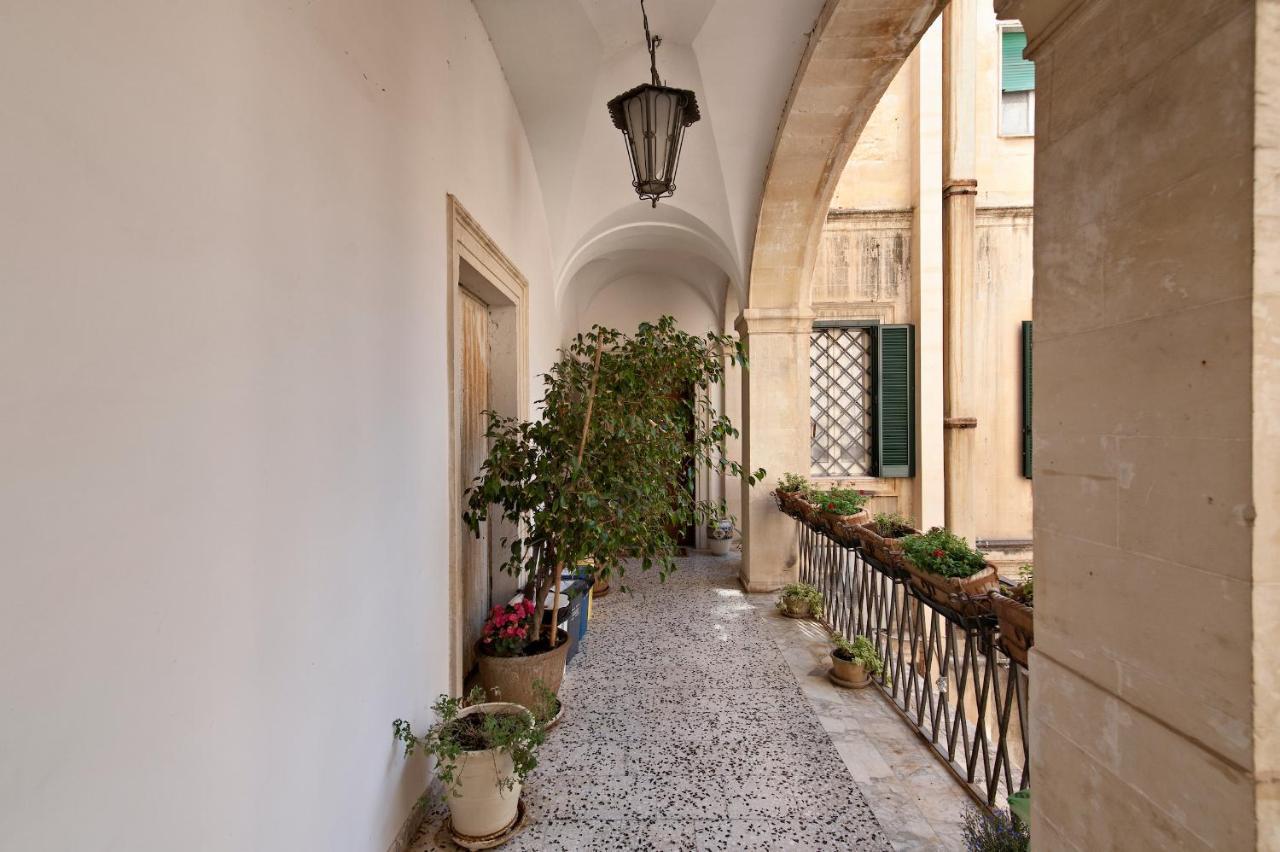 Vittorio Emanuele 6 Old Town - Lecce Selection Apartment Luaran gambar